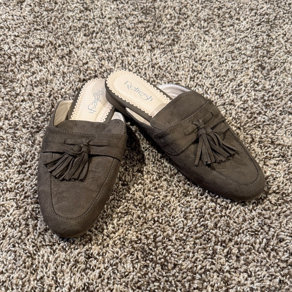 Brown Tassel Faux Suede Slides